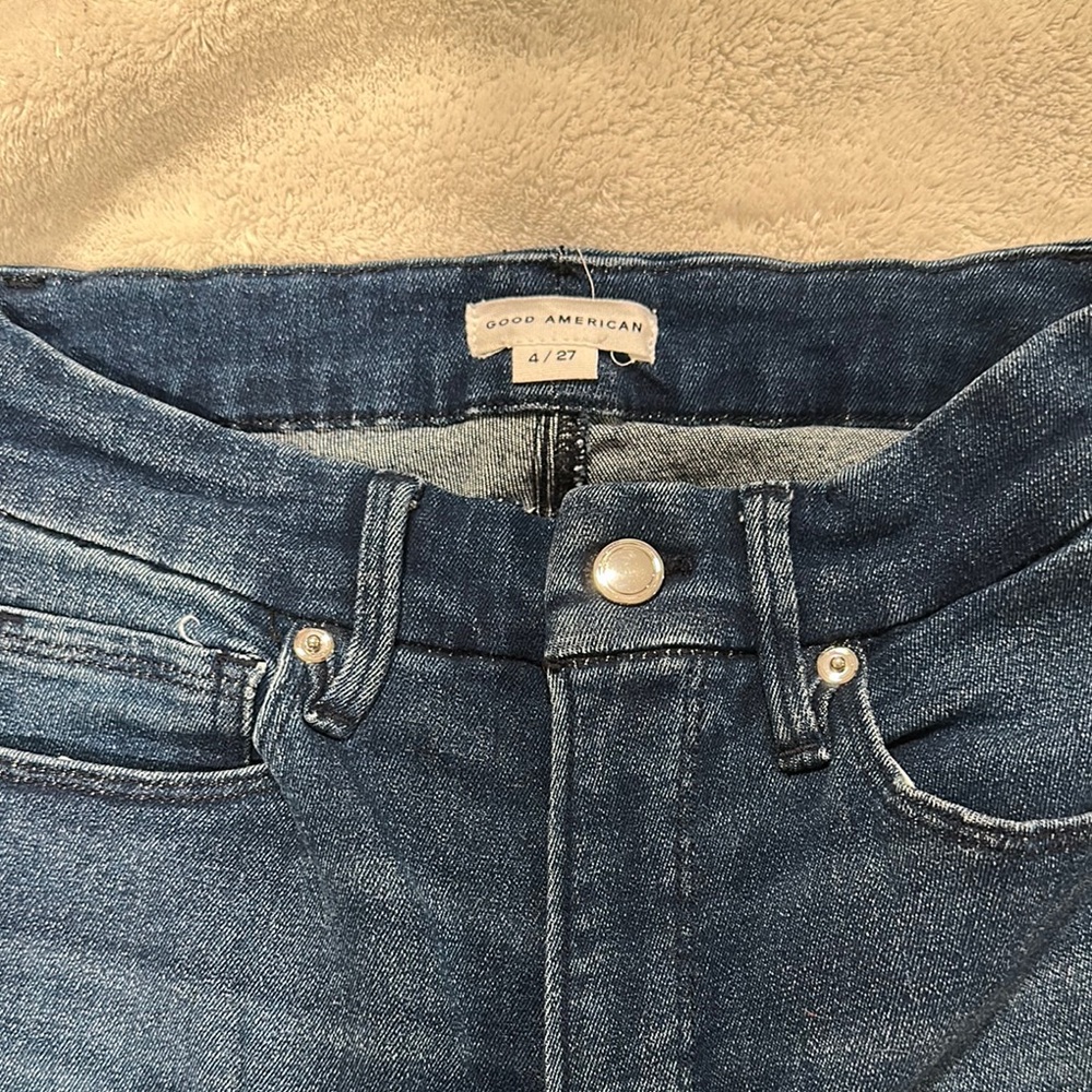 Good American Classic Blue Jeans